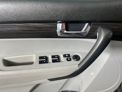 2011 Kia Sorento LX