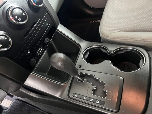 2011 Kia Sorento LX
