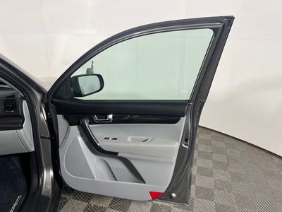 2011 Kia Sorento LX