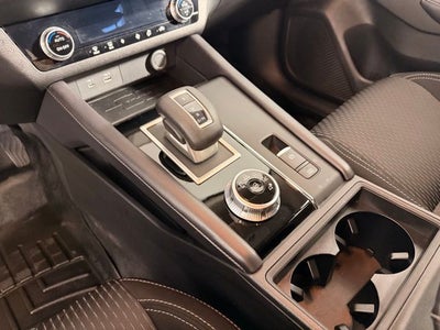 2024 Mitsubishi Outlander ES