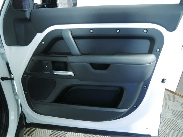 2026 Land Rover Defender 110 S