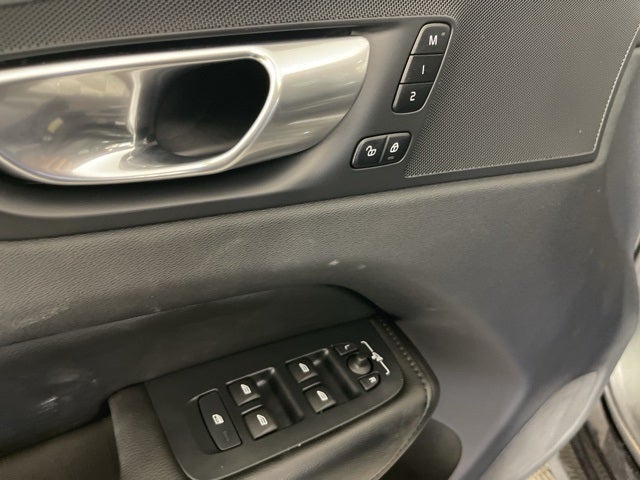 2023 Volvo XC60 B5 Core