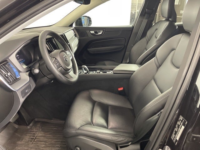 2023 Volvo XC60 B5 Core