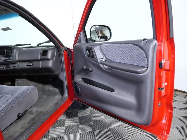 1999 Dodge Dakota Base 112 WB