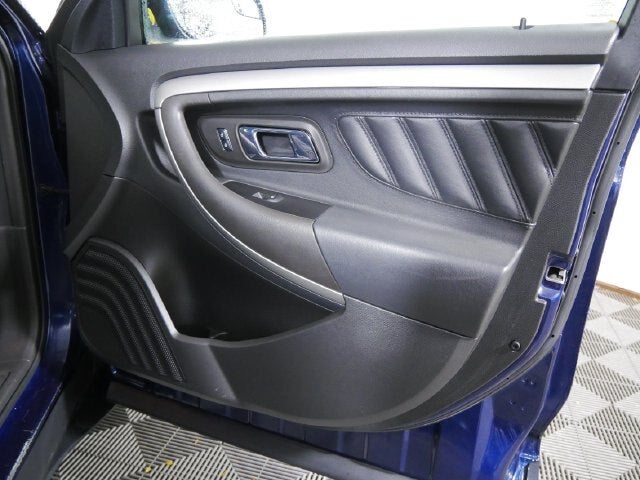 2016 Ford Taurus SEL