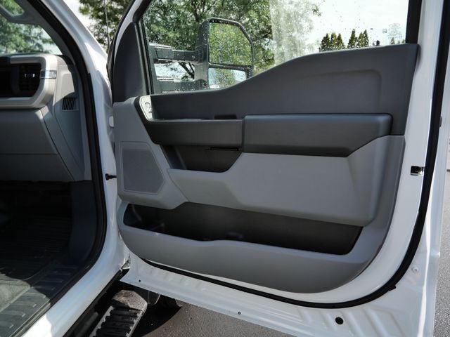 2023 Ford F-600SD XL 169 WB