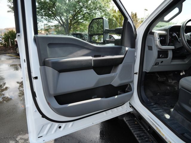 2023 Ford F-600SD XL 169 WB