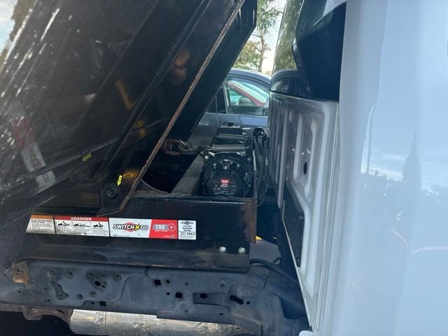 2023 Ford F-600SD XL 169 WB