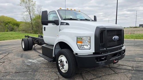 2023 Ford F-650SD Base