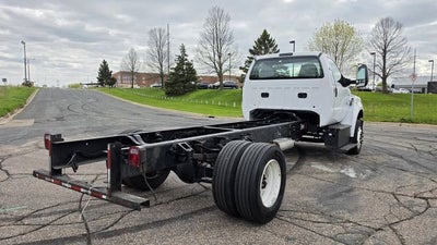 2023 Ford F-650SD Base