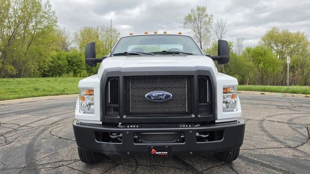 2023 Ford F-650SD Base