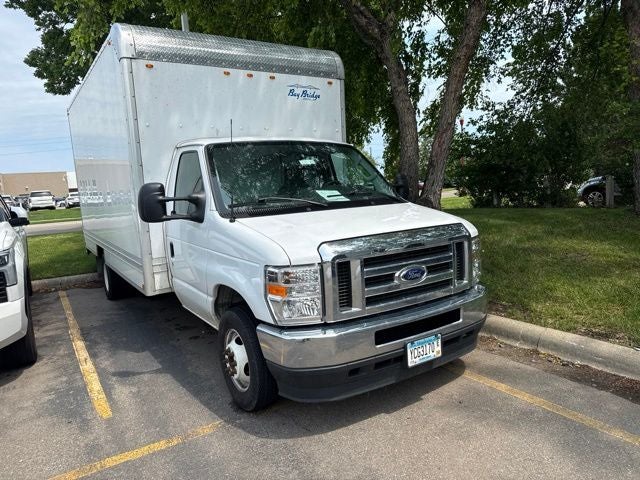 2025 Ford E-350SD Base Cutaway
