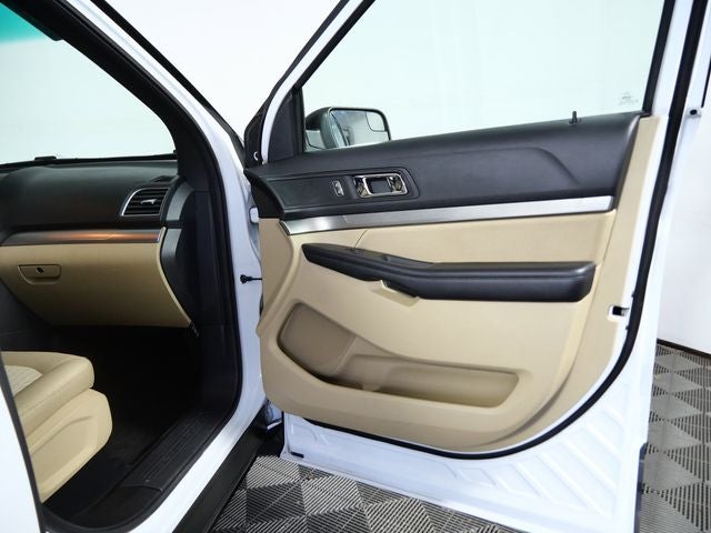 2017 Ford Explorer Base