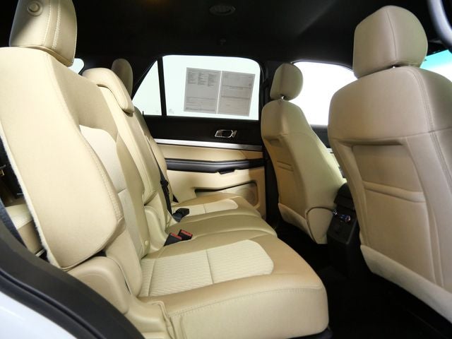 2017 Ford Explorer Base