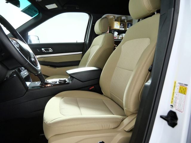 2017 Ford Explorer Base