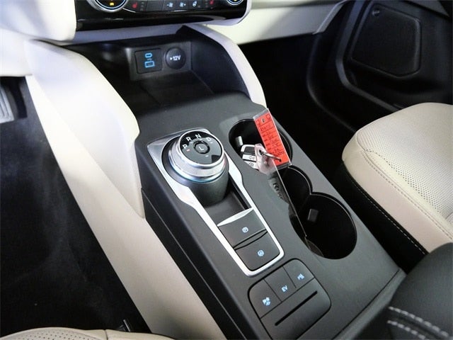 2022 Ford Escape Plug-In Hybrid Titanium