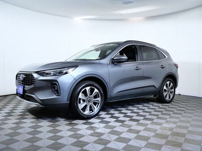 2025 Ford Escape Platinum