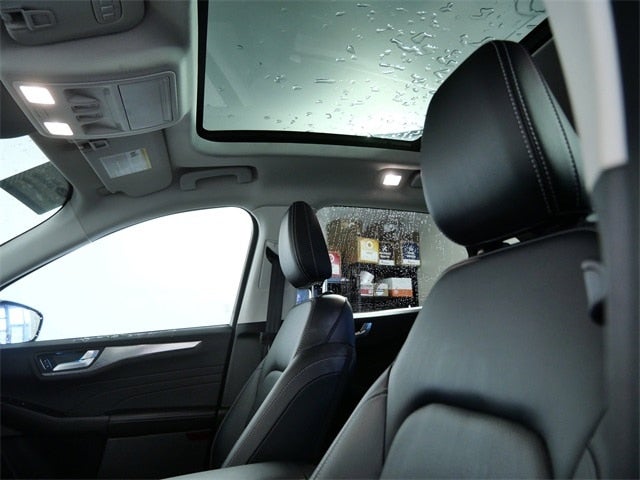 2025 Ford Escape Platinum