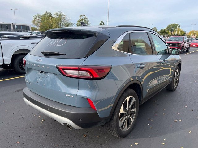2025 Ford Escape Platinum