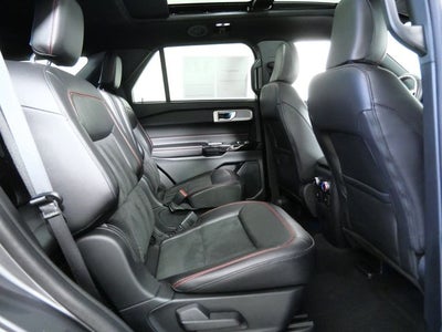 2024 Ford Explorer ST-Line