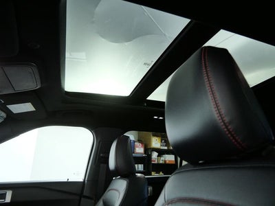 2024 Ford Explorer ST-Line