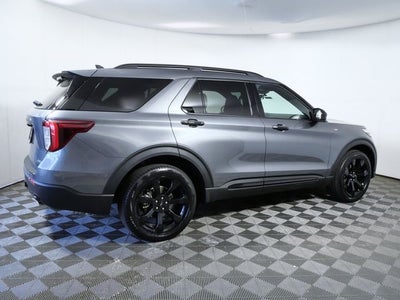 2024 Ford Explorer ST-Line