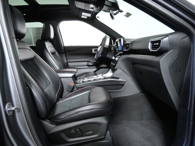 2024 Ford Explorer ST-Line