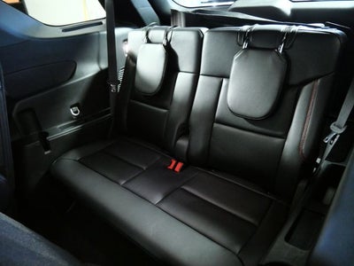 2024 Ford Explorer ST-Line