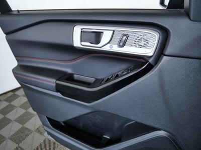2024 Ford Explorer ST-Line