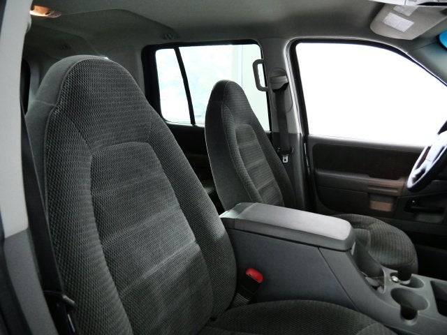 2002 Ford Explorer XLT 114 WB