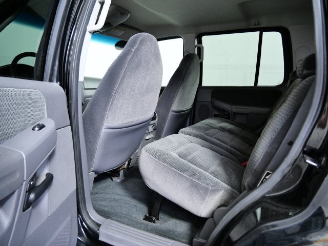 2002 Ford Explorer XLT 114 WB