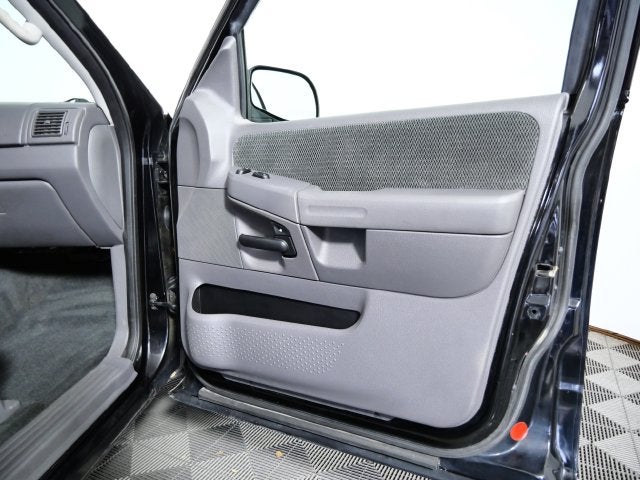 2002 Ford Explorer XLT 114 WB