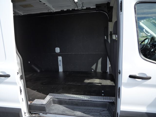 2022 Ford Transit-250 Base