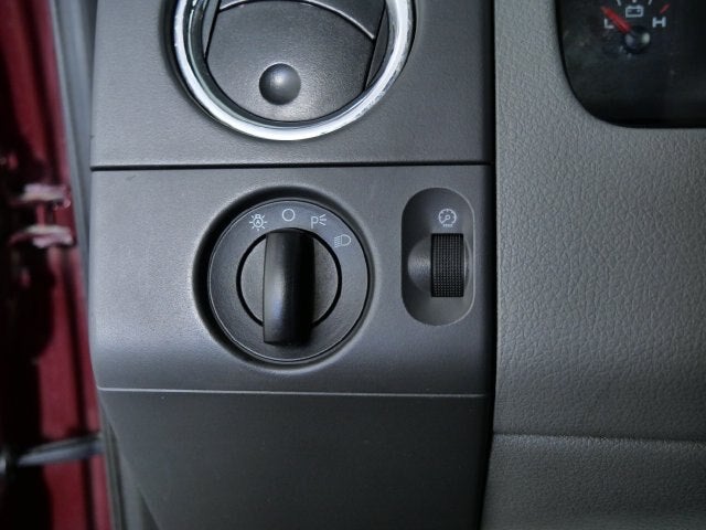 2004 Ford F-150 STX