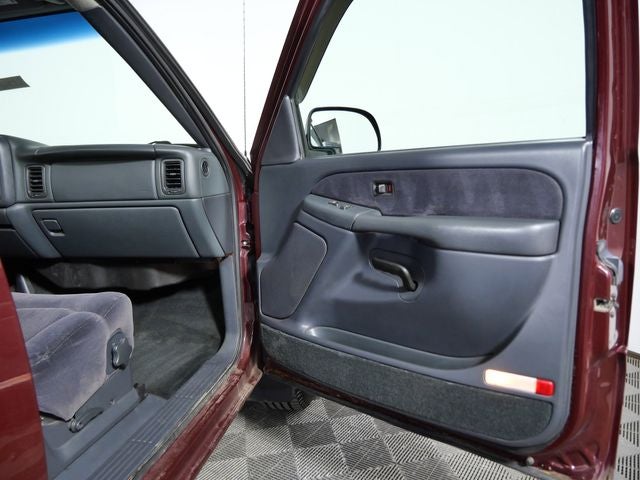 2001 Chevrolet Silverado 1500 LS