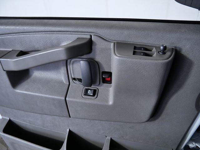 2024 Chevrolet Express 2500 Work Van Cargo