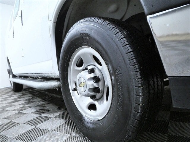 2024 Chevrolet Express 2500 Work Van Cargo