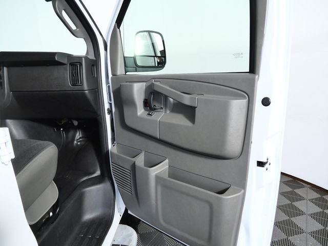 2025 Chevrolet Express 2500 Work Van Cargo