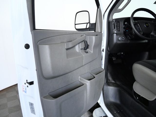 2025 Chevrolet Express 2500 Work Van Cargo