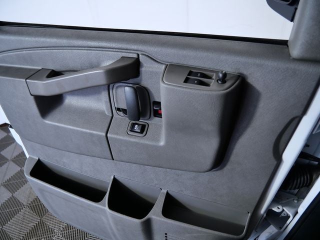 2025 Chevrolet Express 2500 Work Van Cargo