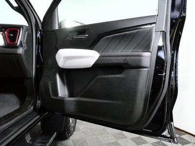 2025 GMC Canyon AT4