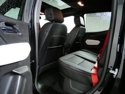 2025 GMC Canyon AT4