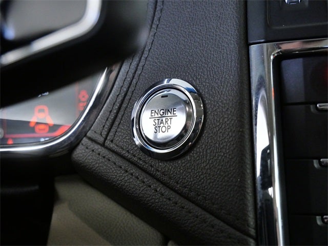 2017 Lincoln Continental Select