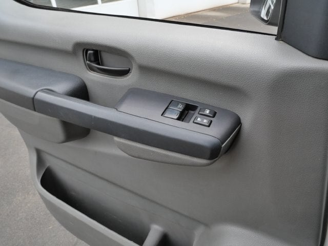 2013 Nissan NV3500 HD Cargo S