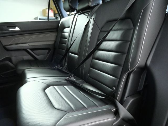 2022 Volkswagen Atlas Cross Sport 3.6L V6 SEL Premium R-Line