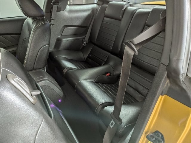 2010 Ford Mustang V6