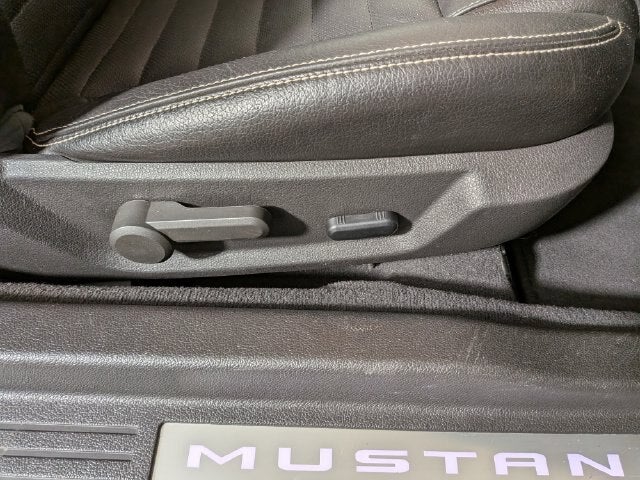 2010 Ford Mustang V6