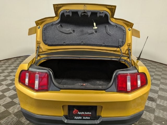 2010 Ford Mustang V6
