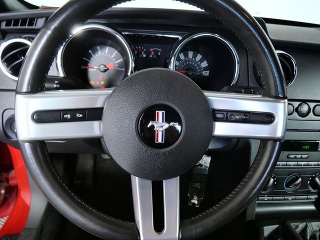 2005 Ford Mustang Base