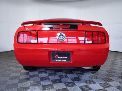 2005 Ford Mustang Base